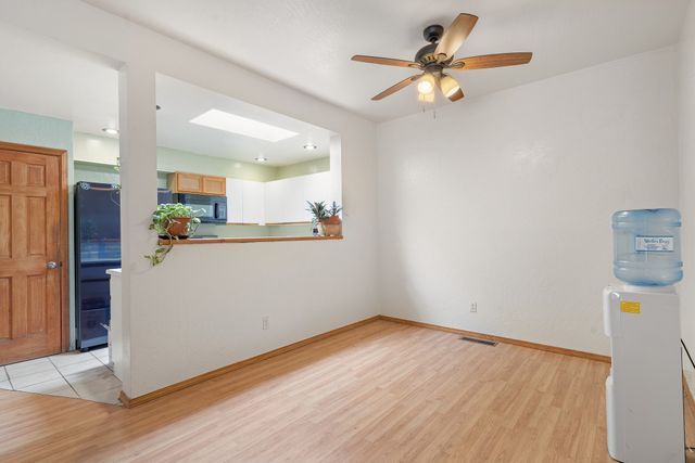 3913 Los Milagros Avenue, Santa Fe, NM 87507
