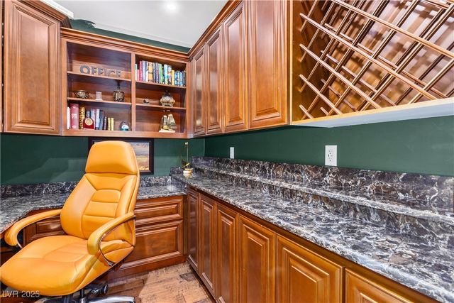 9145 Tesoras Drive 401, Las Vegas, NV 89144