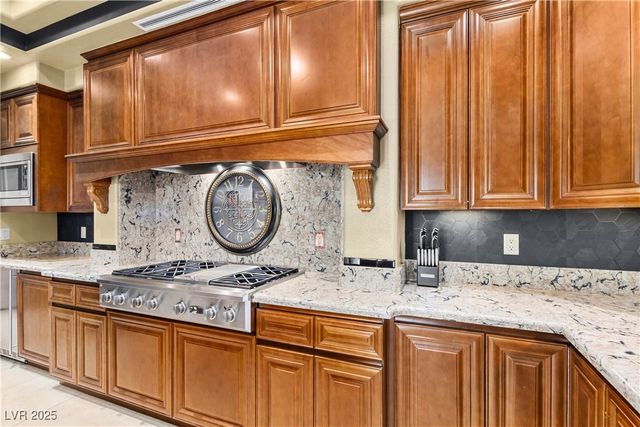 9145 Tesoras Drive 401, Las Vegas, NV 89144