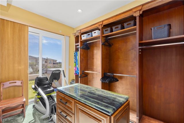 9145 Tesoras Drive 401, Las Vegas, NV 89144