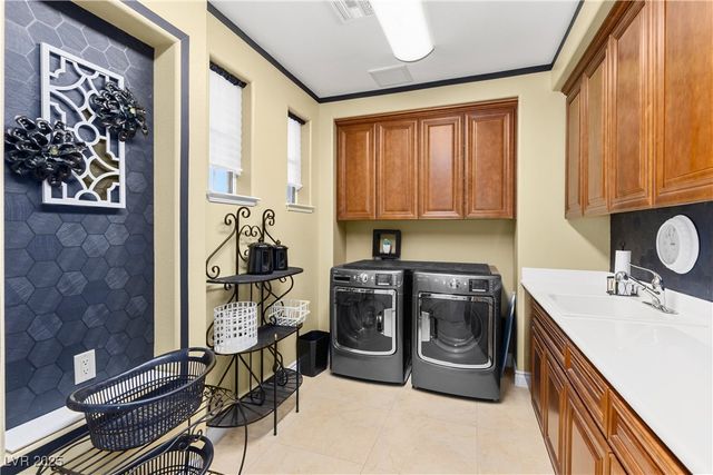 9145 Tesoras Drive 401, Las Vegas, NV 89144