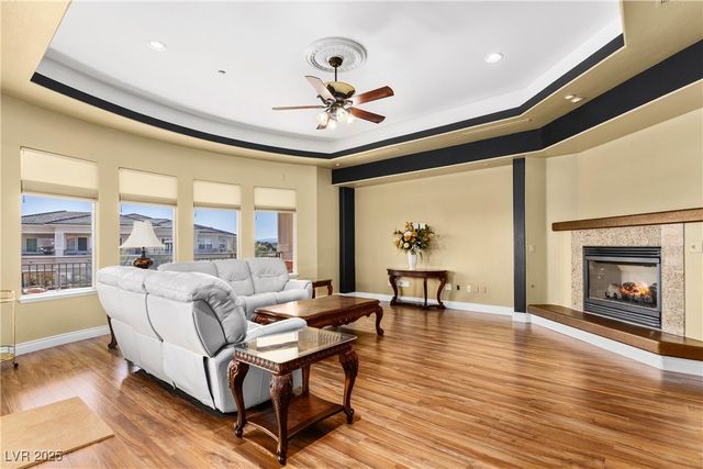 9145 Tesoras Drive 401, Las Vegas, NV 89144