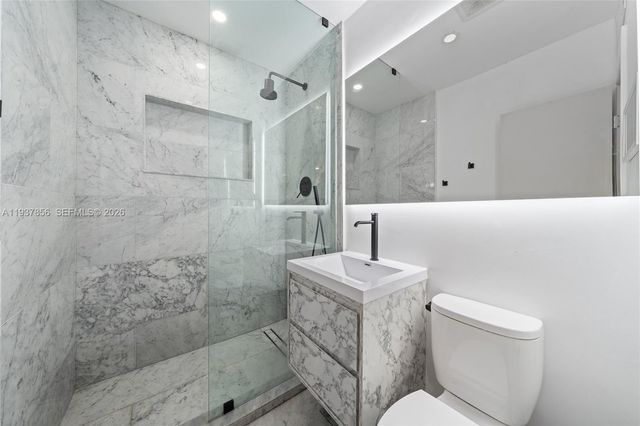 638 NE 141st St, North Miami, FL 33161