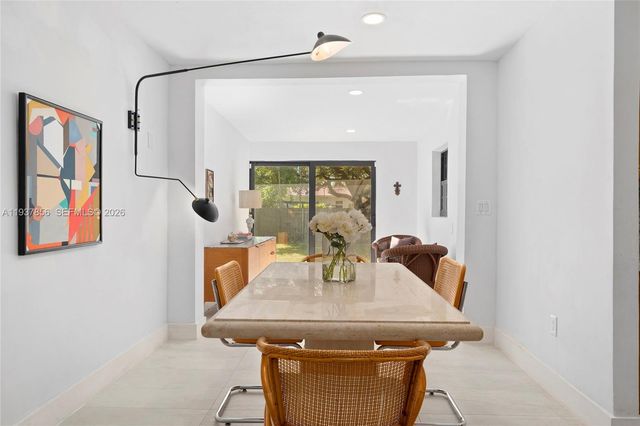 638 NE 141st St, North Miami, FL 33161