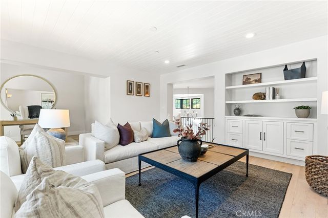 1807 Newport Hills E, Newport Beach, CA 92660