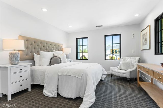 1807 Newport Hills E, Newport Beach, CA 92660