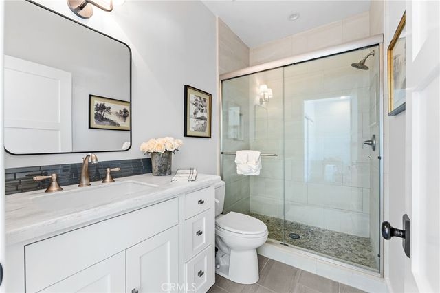 1807 Newport Hills E, Newport Beach, CA 92660