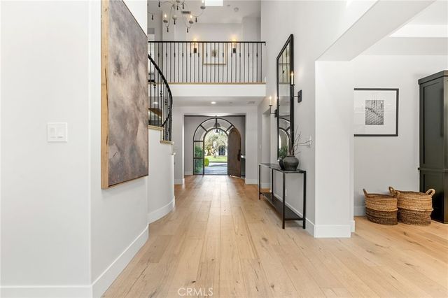 1807 Newport Hills E, Newport Beach, CA 92660