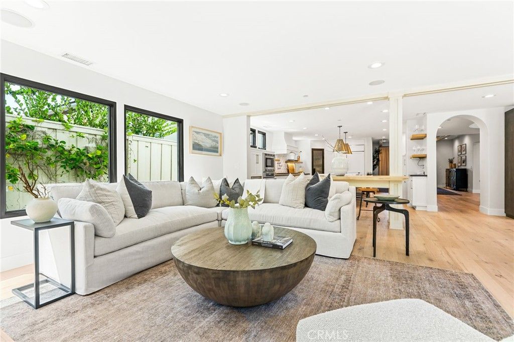 Image 15 of property listing at 1807 Newport Hills E, Newport Beach, CA 92660