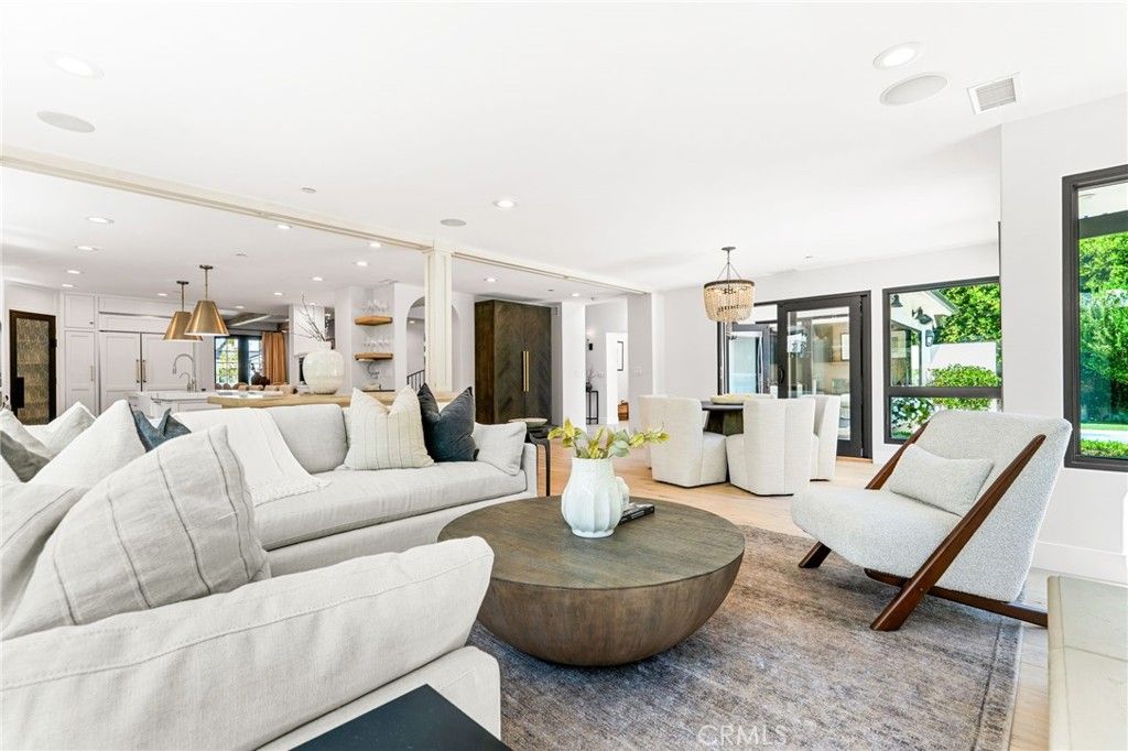 Image 16 of property listing at 1807 Newport Hills E, Newport Beach, CA 92660