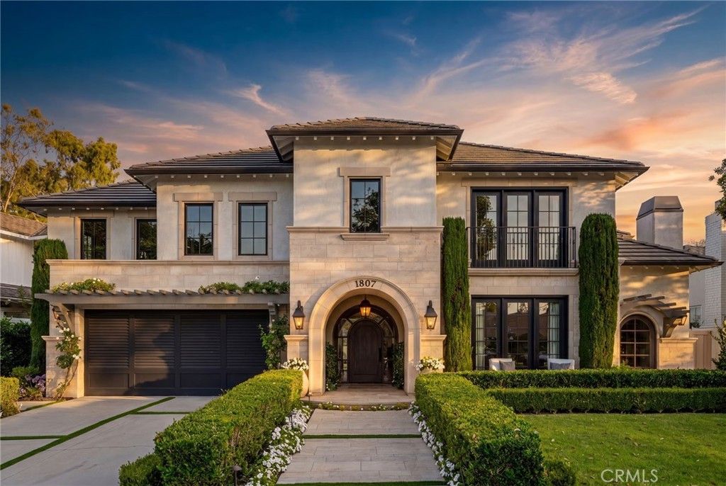 Image 2 of property listing at 1807 Newport Hills E, Newport Beach, CA 92660