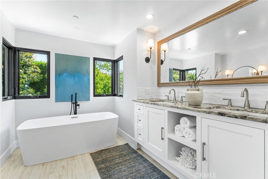 Image 20 of property listing at 1807 Newport Hills E, Newport Beach, CA 92660