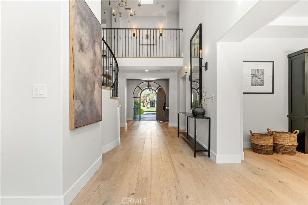 Image 7 of property listing at 1807 Newport Hills E, Newport Beach, CA 92660
