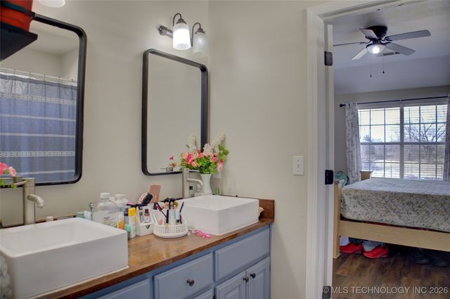 11610 N 109th Place E, Collinsville, OK 74021