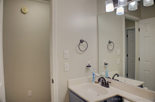 11610 N 109th Place E, Collinsville, OK 74021