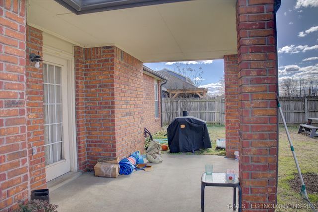 11610 N 109th Place E, Collinsville, OK 74021