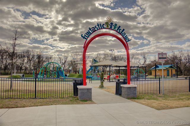 11610 N 109th Place E, Collinsville, OK 74021