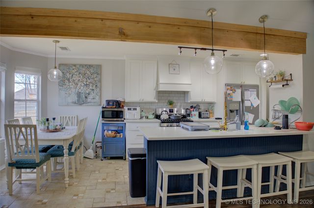 11610 N 109th Place E, Collinsville, OK 74021