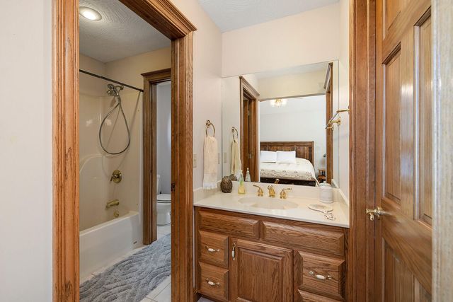 11755 N Farm Road 177, Fair Grove, MO 65648