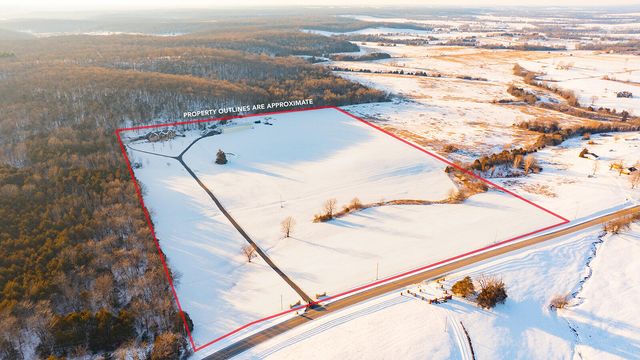 11755 N Farm Road 177, Fair Grove, MO 65648