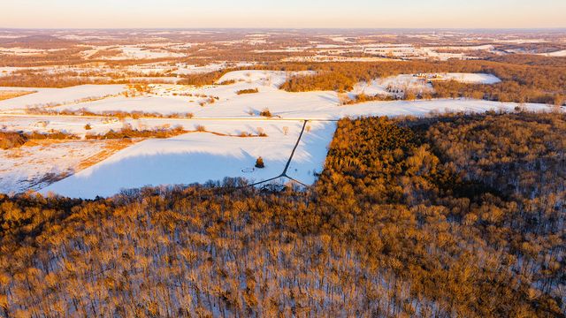 11755 N Farm Road 177, Fair Grove, MO 65648