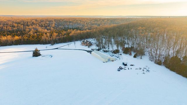 11755 N Farm Road 177, Fair Grove, MO 65648