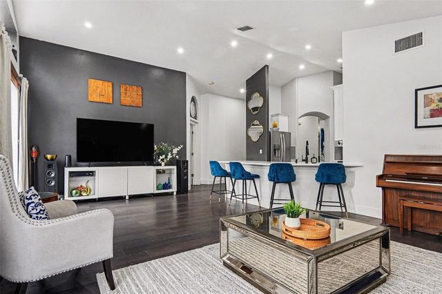 4040 FOREST ISLAND DRIVE, Orlando, FL 32826