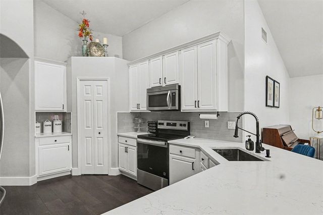 4040 FOREST ISLAND DRIVE, Orlando, FL 32826