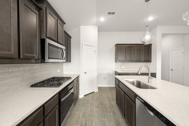737 Scarlet Sage, Waxahachie, TX 75165