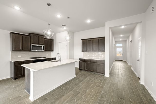 737 Scarlet Sage, Waxahachie, TX 75165