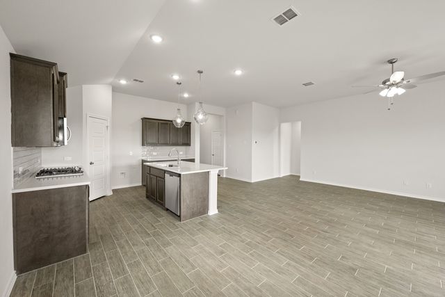 737 Scarlet Sage, Waxahachie, TX 75165