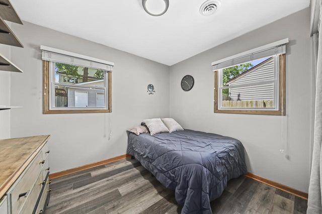 2115 Oaklawn AVENUE, Waukesha, WI 53188