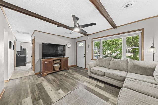 2115 Oaklawn AVENUE, Waukesha, WI 53188