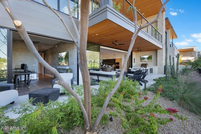 6321 E PHOENICIAN Boulevard 7, Scottsdale, AZ 85251