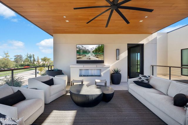 6321 E PHOENICIAN Boulevard 7, Scottsdale, AZ 85251