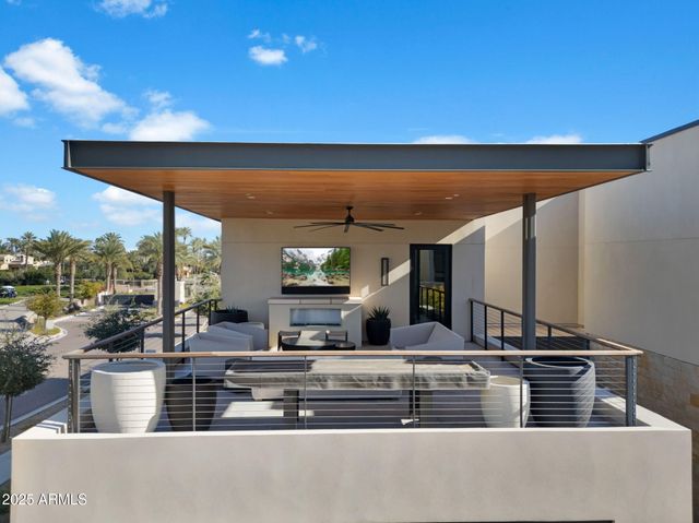 6321 E PHOENICIAN Boulevard 7, Scottsdale, AZ 85251