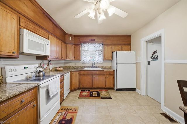 2810 Acres RD, Portsmouth, VA 23703