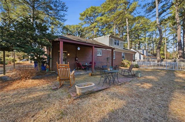 2810 Acres RD, Portsmouth, VA 23703