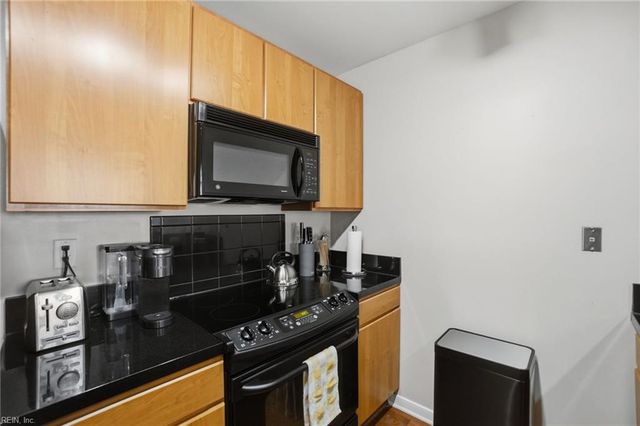 388 Boush St Unit 107, Norfolk, VA 23510
