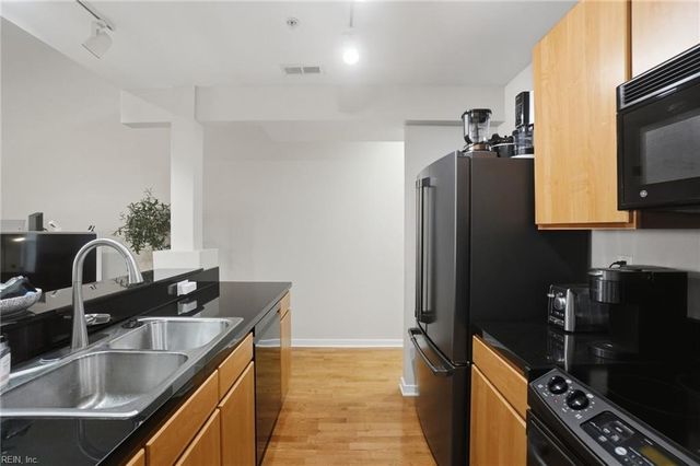 388 Boush St Unit 107, Norfolk, VA 23510
