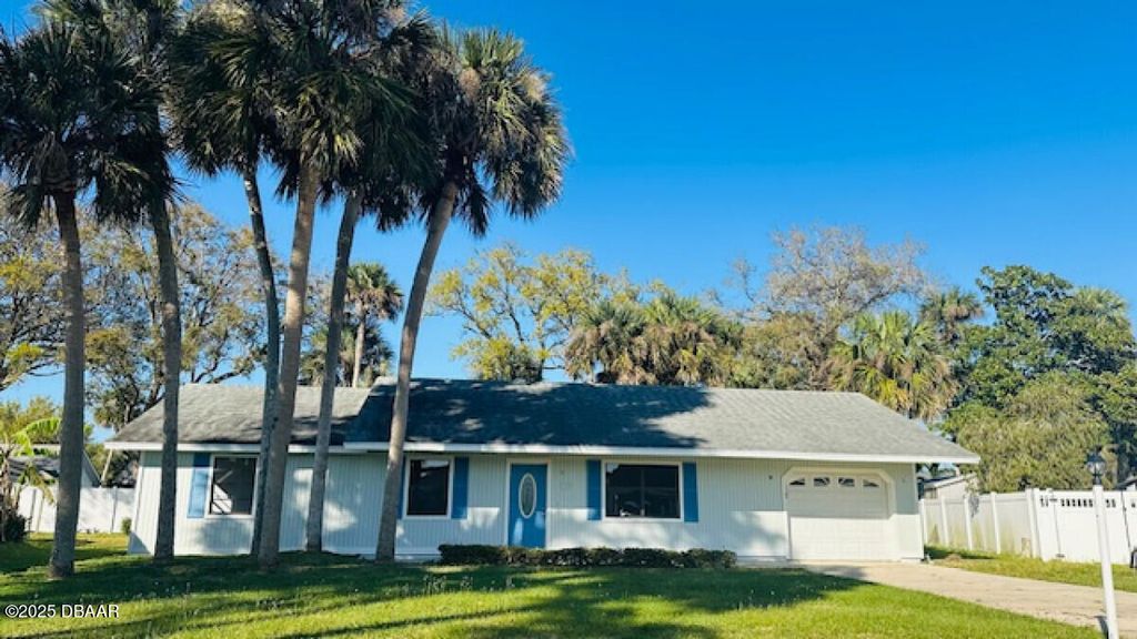 722 Raven Rock Court, Port Orange, FL 32127