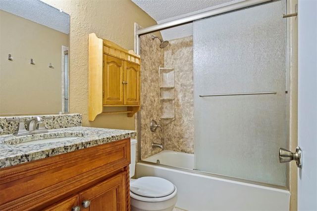 1104 Silver Maple, Moore, OK 73160