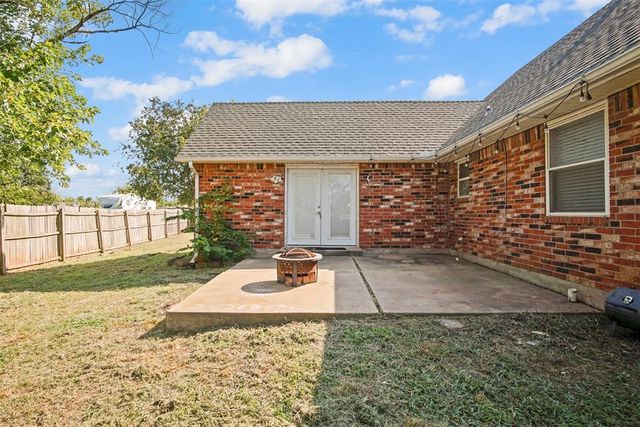 1104 Silver Maple, Moore, OK 73160