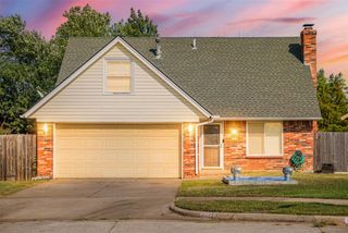 1104 Silver Maple, Moore, OK 73160