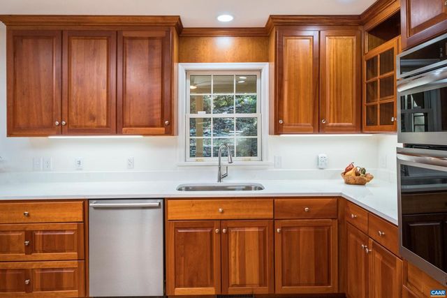 4375 TAYLOR CREEK RD, Afton, VA 22920