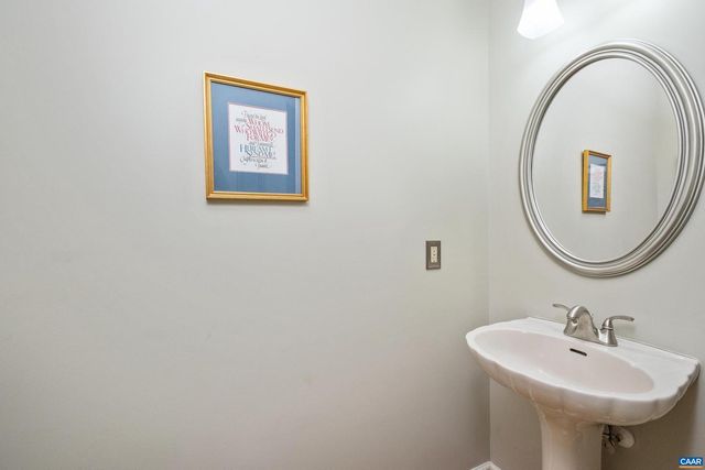 4375 TAYLOR CREEK RD, Afton, VA 22920
