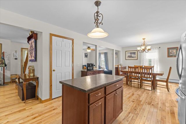 93 Boulder Lane, Fletcher, VT 05444