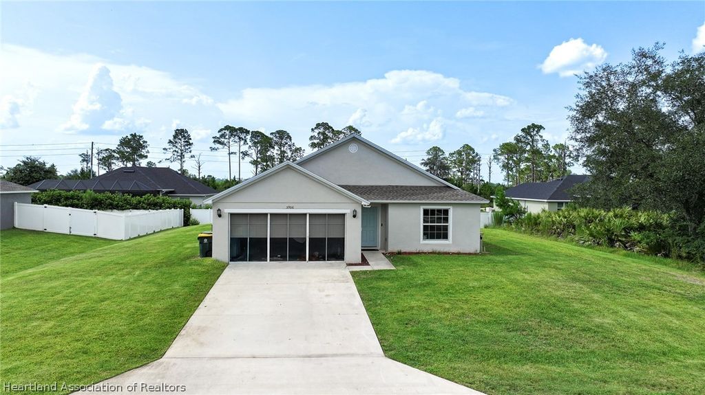 5906 Escalon Drive, Sebring, FL 33872
