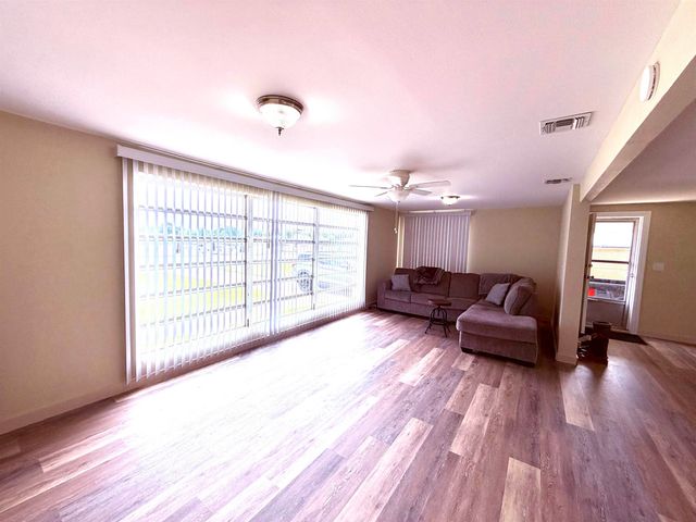 18574 West Main Street, Galliano, LA 70354