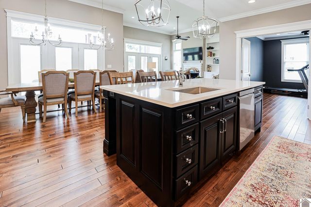 1315 Pillar Chase, Paducah, KY 42001